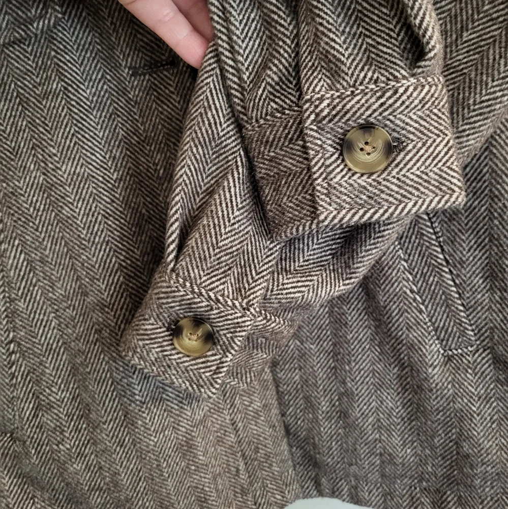 Denver Hayes Herringbone Shacket - Picture 7 of 9